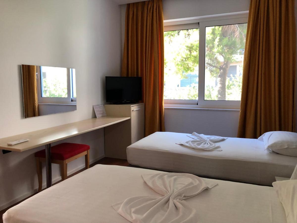 Nemesis Hotel Sarande Luaran gambar